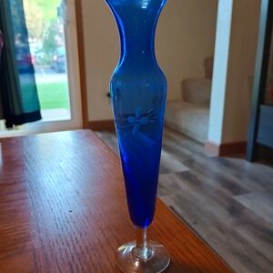 Vintage cobalt Blue ruffled vase top with etched flower.